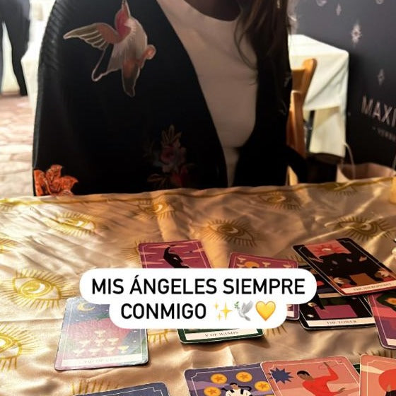 TAROT CON MANO DE LUNA